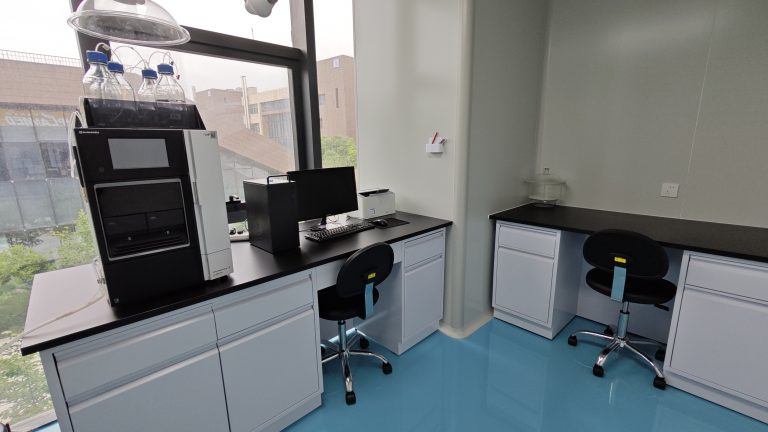 the picture of Plamed's factory(office room)